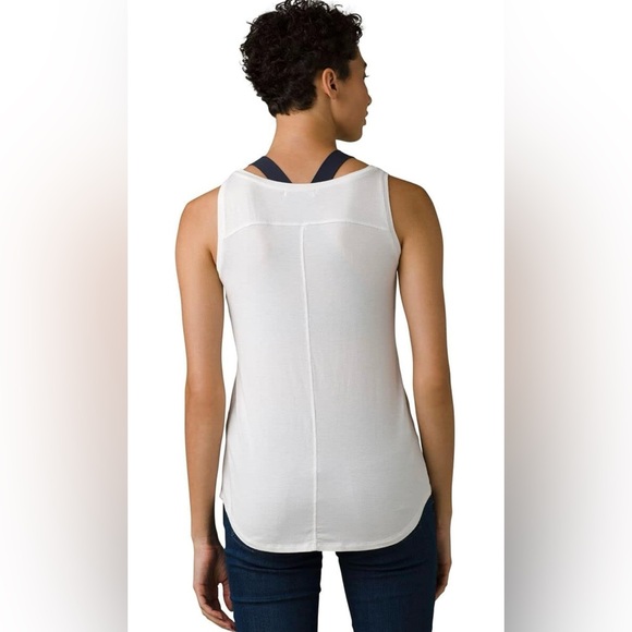 PRANA
WOMEN'S FOUNDATION SCOOP NECK TANK - Picture 2 of 6